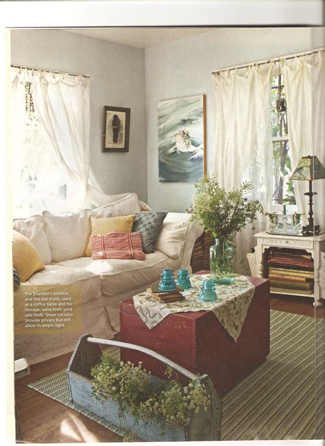 Artist Lynn Hanson's little cottage - ~ House Crazy ~ | Cottage style