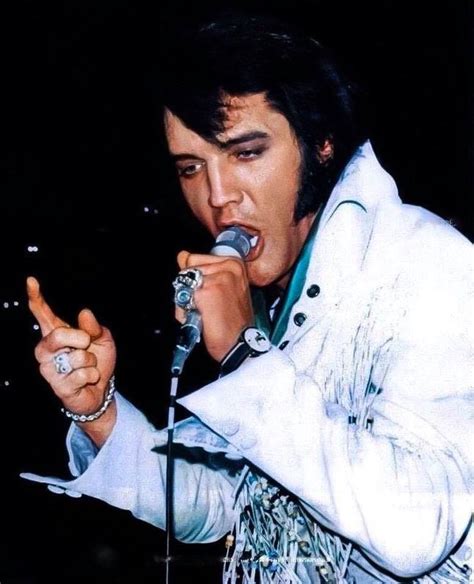 Pin By Mamaha On Elvis The Swinging 60 S And 70 S Elvis Elvis Presley Swinging 60s