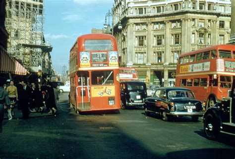 47 Color Photos Show Classic Cars On London Streets During The 1950s ~ Vintage Everyday