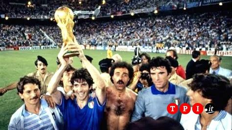 Paolo Rossi La Malattia Contro Cui Lottava Leroe Dei Mondiali 1982