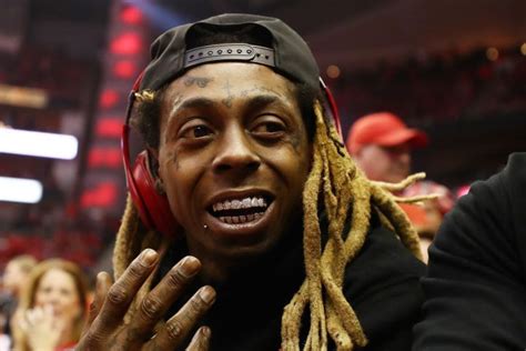 Lil wayne has announced the third installment of 'i am not a human being iii' will arrive in 2021. Lil Wayne Responds To Diss From NFL Great Eli Manning ...