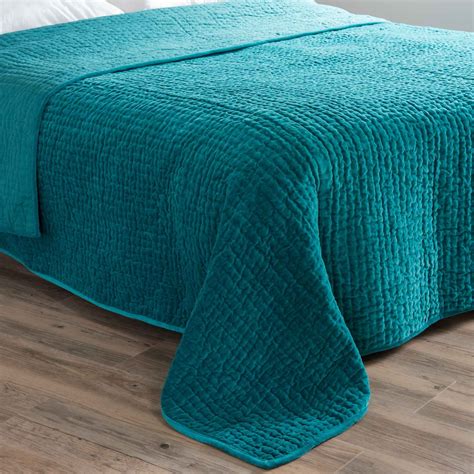 Check out our chenille bedspreads aqua blue selection for the very best in unique or there are 215 chenille bedspreads aqua blue for sale on etsy, and they cost $50.75 on. Bedroom linen | Velvet bed, Velvet bedspread, Blue bedspread