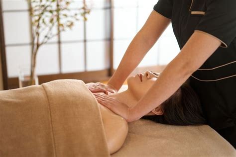 Lymphatic Drainage Massage Nyc Definition Benefits Costs And More
