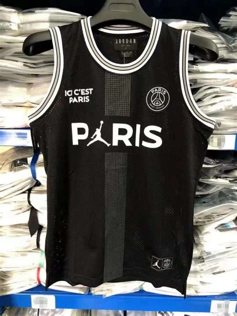 Nike mens psg m nk brt stad jsy ls hm aa8060. PSG x Jordan Basketball Jersey, Sports, Sports Apparel on Carousell