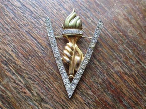 Vintage Large Wwii Victory Pin V For Victory Hand Torch Etsy