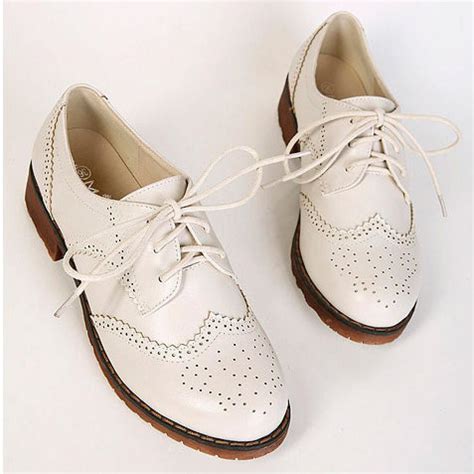 White Cream Womens Lace Up Vintage Old School Baroque Oxfords