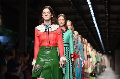 gucci spring 2016 runway show all the pictures you have to see glamour