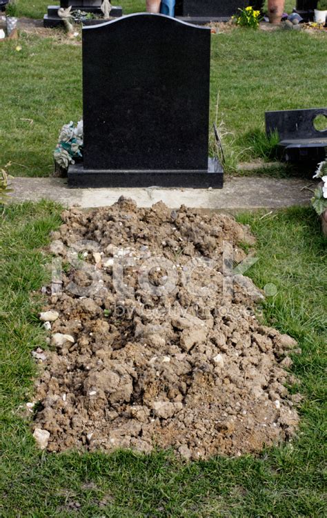 Freshly Dug Grave Blank Black Headstone Stock Photos
