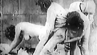 Antique Porn 1920s Bastille Day Hairy French Girls EROTICAGE