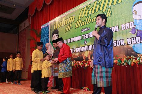 Buying in bulk also means you. 2014 Aug Hari Raya Open House - Drachen Welle