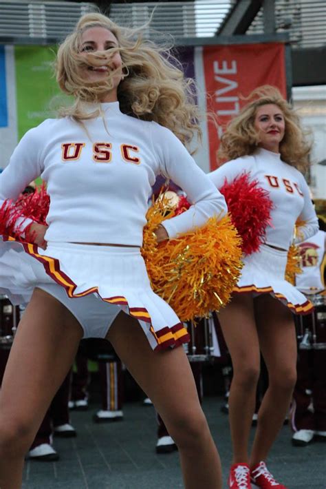 Hot And Sexy Usc Trojans Song Girls Cheerleaders 4x6 Glossy Photo Ncaa