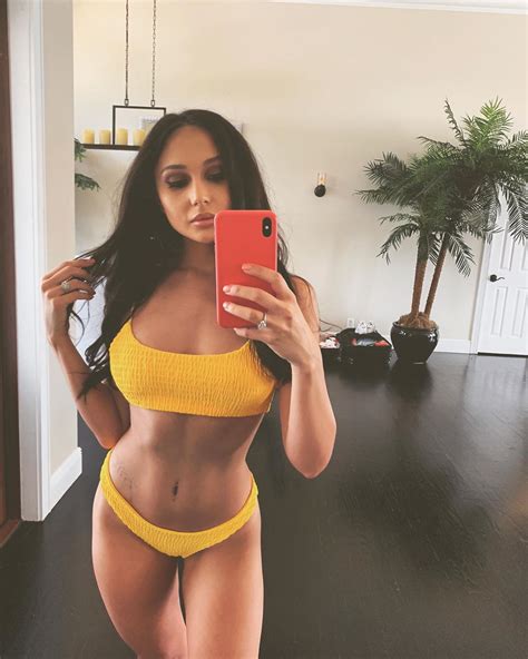 Ariana Marie In Yellow Of Ariana Marie NUDE CelebrityNakeds Com