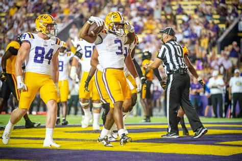 No Lsu Faces Army In Historic Matchup At Tiger Stadium Bvm Sports