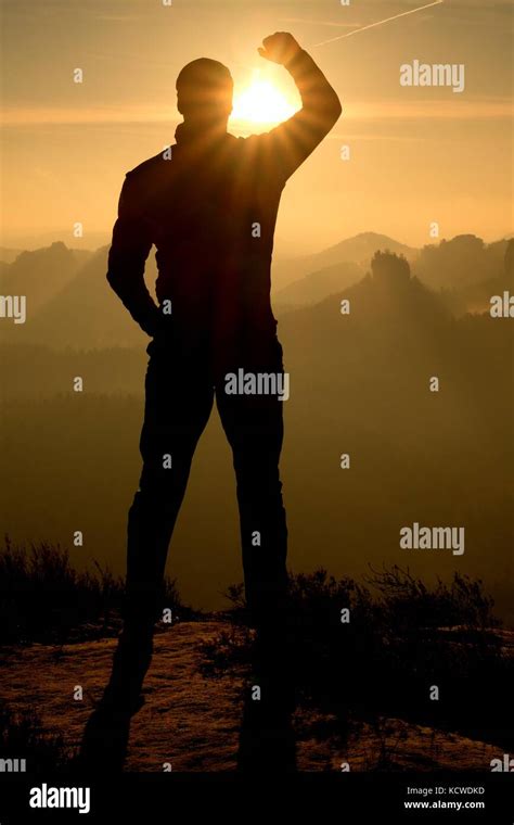 Akimbo Silhouette Hi Res Stock Photography And Images Alamy