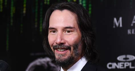Keanu Reeves Premieres ‘the Matrix Resurrections Back Home In Canada