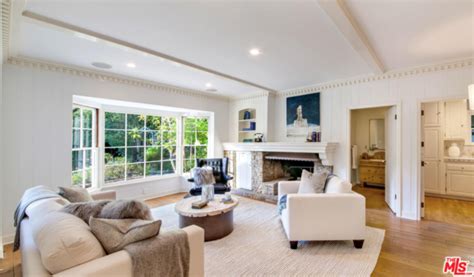 Val Kilmer And Faye Dunaways Former Beverly Hills Home Is Back On The