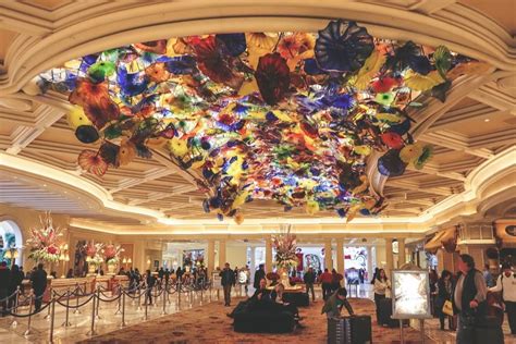 Romantic Hotel Decor In The Lobby Of The Best Bellagio