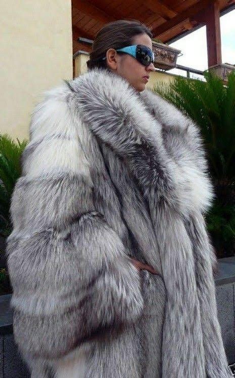 Pin By Jack Daszkiewicz On Fur Fashion Fox Fur Girls Fur Coat Fox Fur Coat
