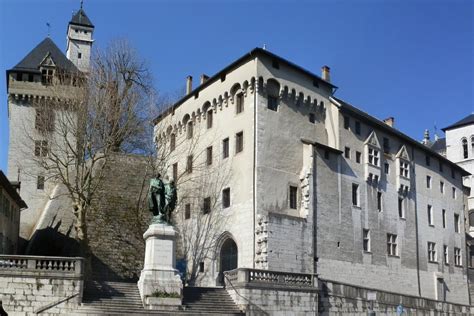 Ce numéro est un service payant édité par cabinet imagerie medicale ducs de savoie. chateau des Ducs de Savoie à Chambéry, préfecture aujourd'hui