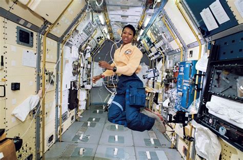 Mae Jemison The First Woman Of Color In Space Black Scientists