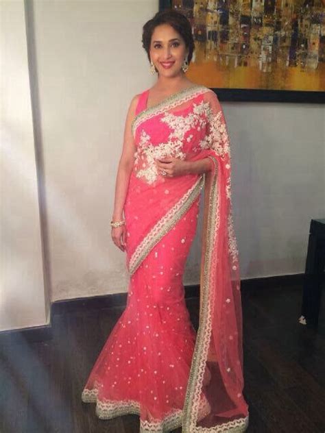 Madhuri Dixit In Pink Saree At Radio Mirchi Music Awards Celebrity