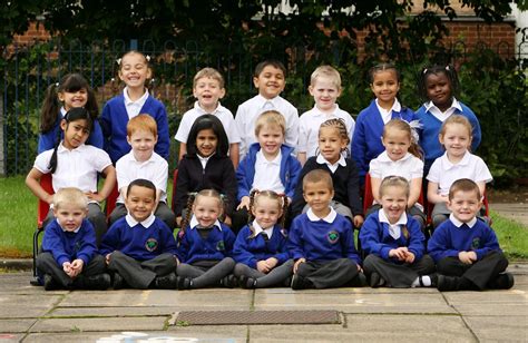 72 Pictures Of Nottingham Youngsters On Their First Day At School