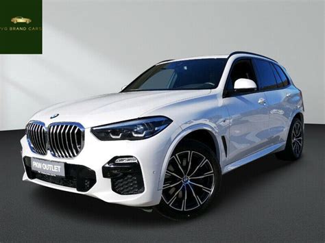 The headlights design was slimmer and in the same aesthetic trend as the. BMW X5 xDrive30d ///M-Paket - Panorama - LED - Navi Prof ...