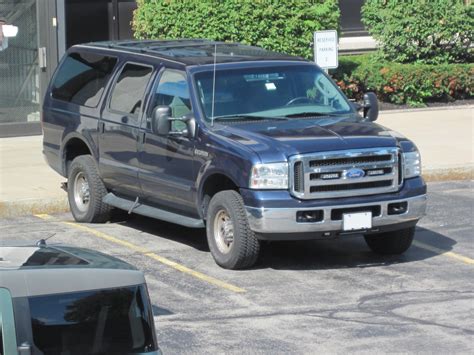 Ford Excursion Information And Photos Momentcar