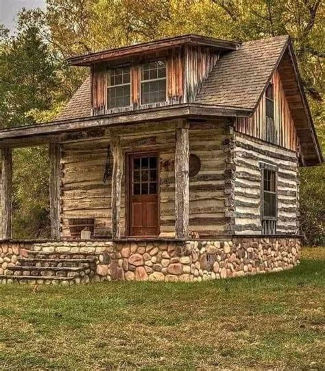 Small Log Cabin Tiny Cabins Little Cabin Log Cabin Homes Tiny House