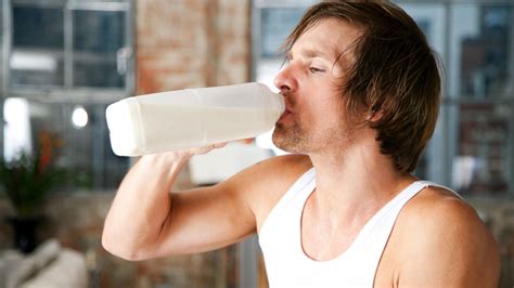 Benefits Of Drinking Milk Daily