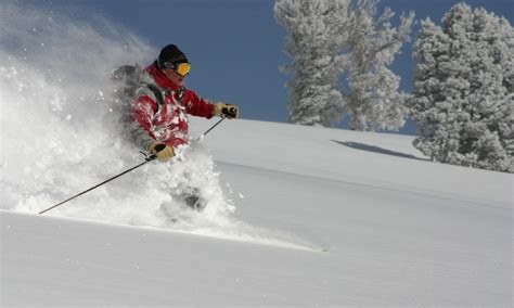 55 feet of snow every year, 1100 square kilometers of. Jackson Hole Heli Skiing, Wyoming Heliskiing - AllTrips