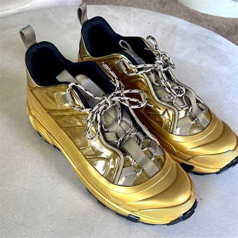 Burberry Sneakers Gold Gem