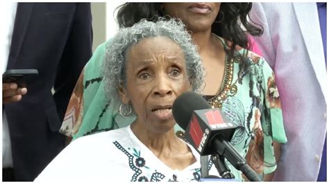 A Win 93 Year Old South Carolina Woman Surpasses 350k Goal In Fight To Keep Her Land With Help