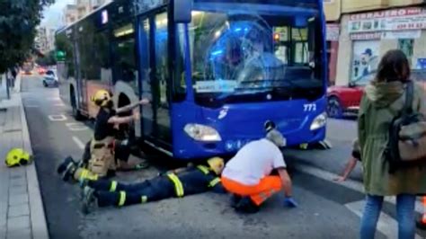 Herida Una Niña De 14 Años Atropellada Por Un Autobús En Alicante