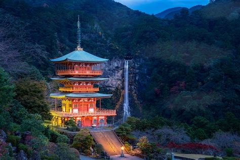 Premium Photo Seigantoji Pagoda In Kumano Nachi Taisha Shrine Temple