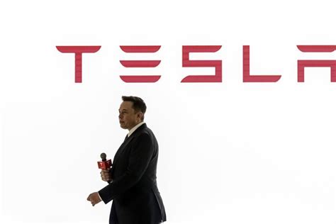 Elon Musk Sells Nearly 4bn In Tesla Stock Transport Day