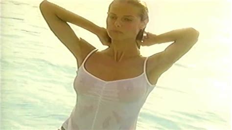 Nude Video Celebs Heidi Klum Sexy Sports Illustrated Swimsuit 1999