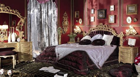 Bedroom In Italian Style Finished With Antique Gold