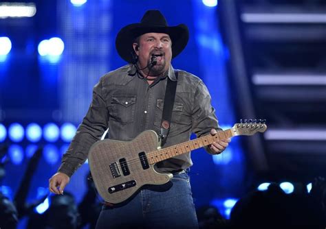 Road Closures Parking Information Released For Garth Brooks Concert At