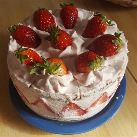 Erdbeer Sahne Torte Vegane Rezepte Auf 100Affen De