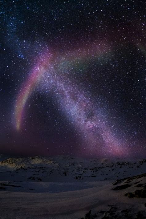 The Milky Way And A Faint Band Of Aurora Borealis Milky Way Sky