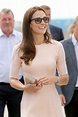 EGO - Kate Middleton usa vestido rosa-claro de liquidação, avaliado em ...