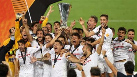 League, teams and player statistics. Sevilla alcanzó de nuevo la gloria con su sexto título ...