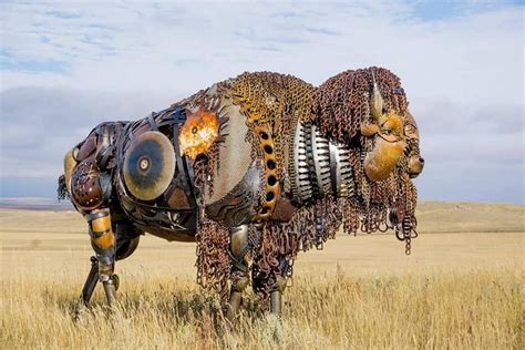 Artist Recycles Old Farm Equipment Into Spectacular Animal