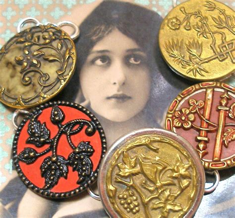 1800s Antique Button Bracelet Victorian Buttons In Gold And Etsy