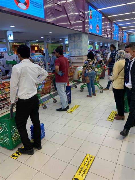 LuLu Hypermarket launches coronavirus preventative measures - Pilipino sa Kuwait