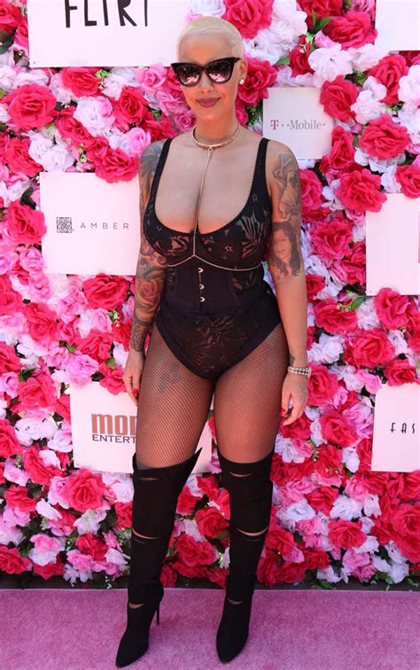 Amber Rose Lets It All Hang Out In Full Blown Boob Eruption Daily Star