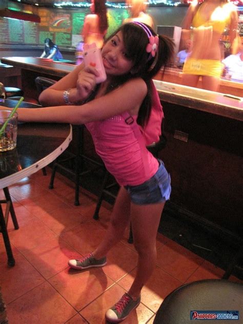 Super Cute Filipina Teen Bar Girl In Angeles City