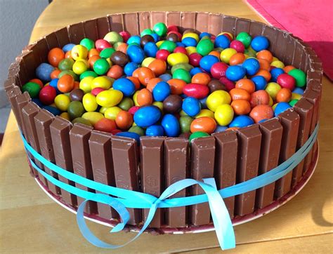 I stole this from a friend. Kuchen, Torten, Cupcakes & mehr: KitKat - M&M ...