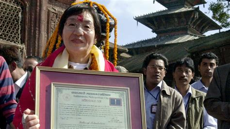 First Woman To Climb Mount Everest Dies